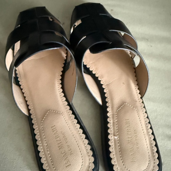 Flat sandal - Picture 2 of 4